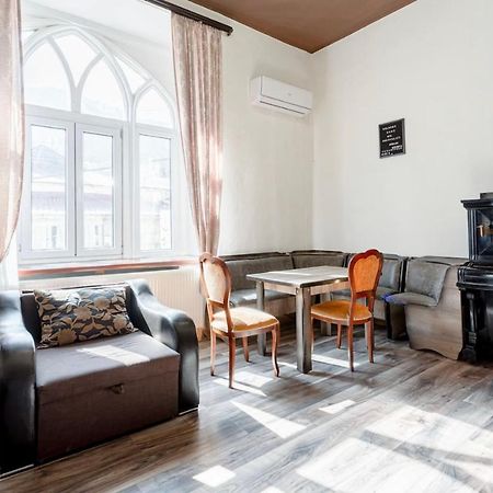 Central Location King Size Bed Tbilisi Exterior photo